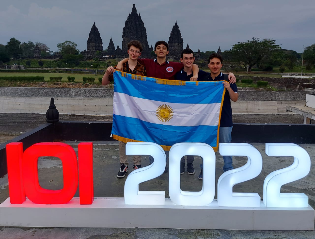 Estudiantes argentinos participaron en la 34º Olimpíada Internacional de Informática